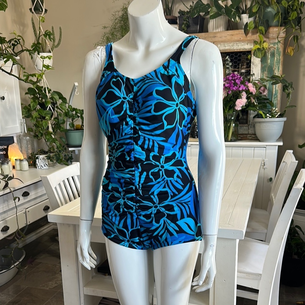 Vintage 1970s one piece boy short bottom Blue Floral Swimsuit lined size Lg
